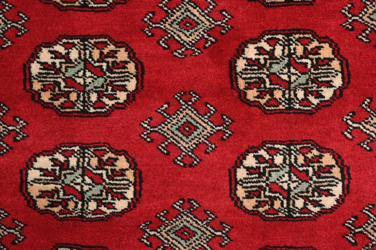 Bokhara Mauri Shah Saloor Vendu Mais similaire disponible
