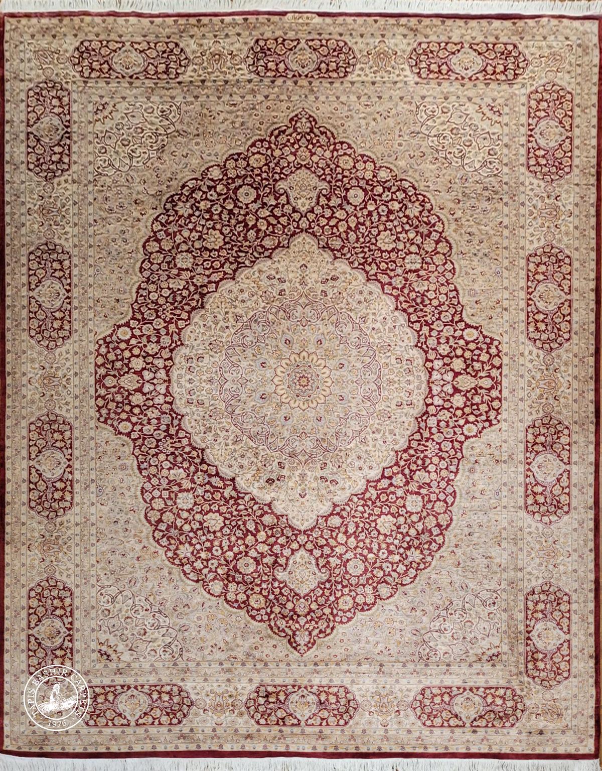 Tapis en soie d'Ispahan