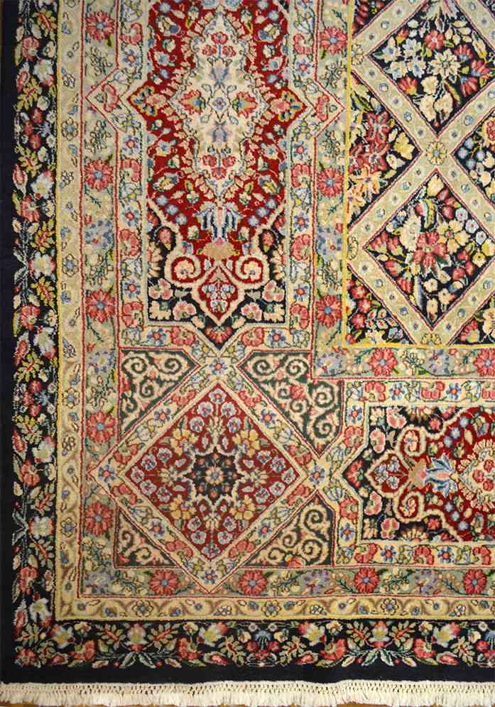 Carmania Millefleurs Semi-Antique, vers 1950