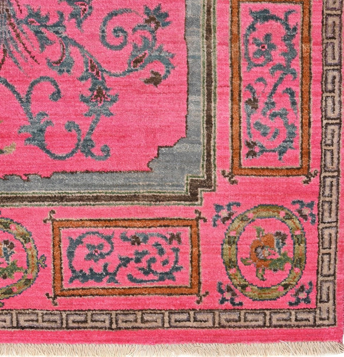 Pavo Cristatus Carpet | 9'1" x 6'1'' | Home Decor | Hand-knotted Area Rug