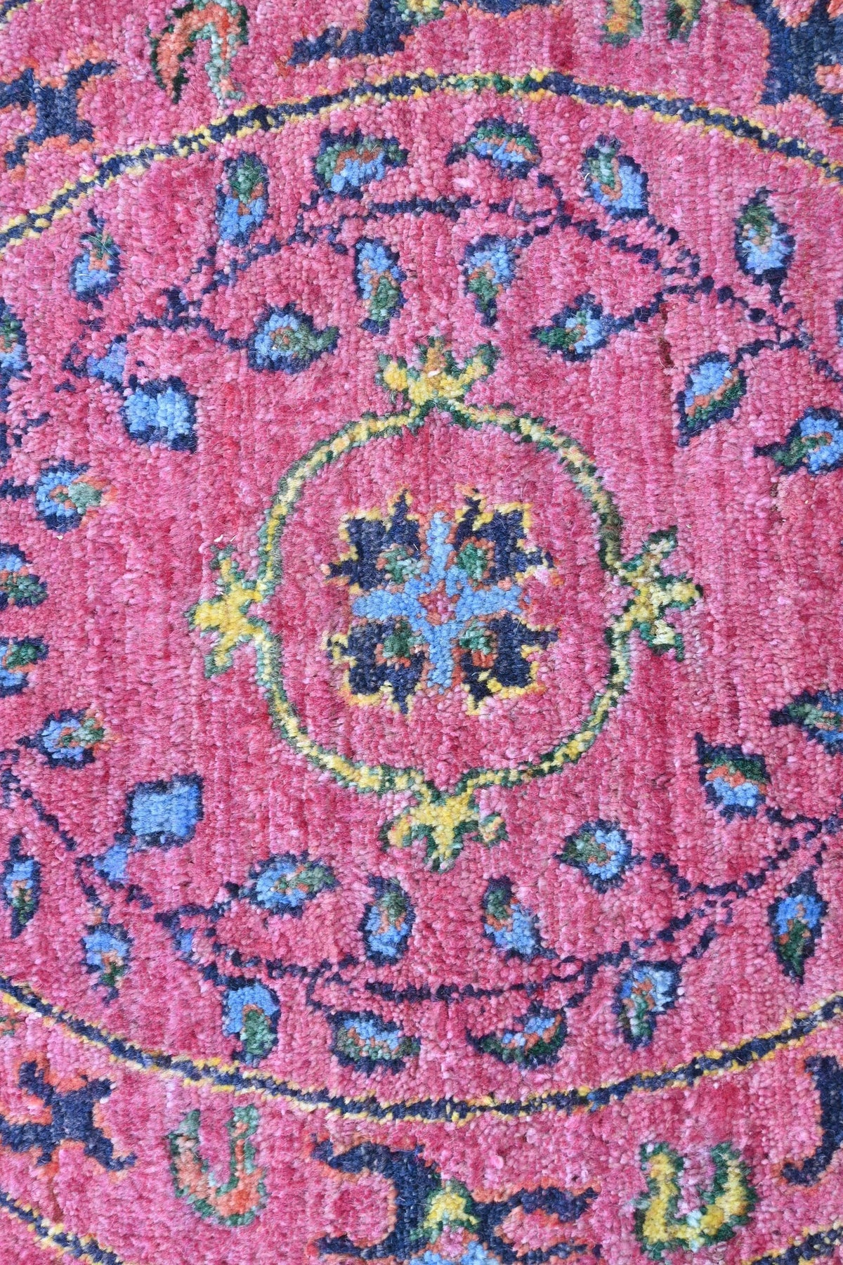 Pavo Cristatus Carpet | 10'6" x 8' | Home Decor | Wool Area Rug