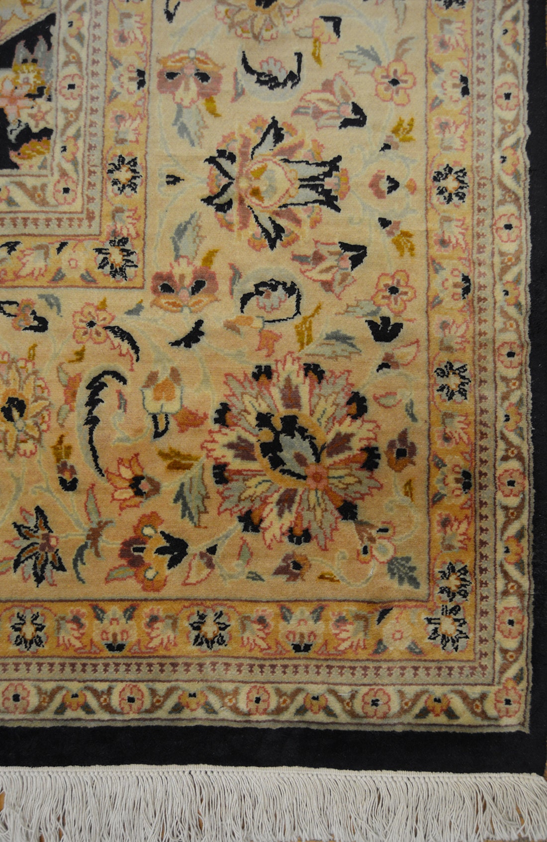 Ghoum Trellis - Arts and Crafts by William Morris Carpet | 13'11" x 10'1" | Home Decor | Silk Area Rug