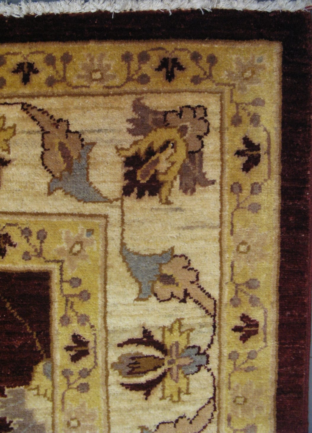 Kapisa Wool Carpet | 8'11" x 6'3" | Home Decor | Hand-knotted Wool Area Rug